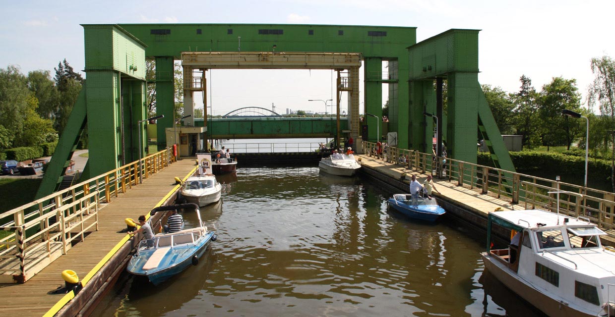 Schiffshebewerk Rothensee Schiffshebewerk Rothensee