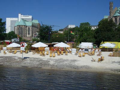 Strandbar Magdeburg an der Elbe Strandbar Magdeburg an der Elbe