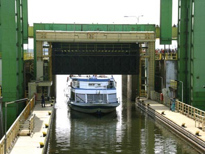 Schiffshebewerk Magdeburg Rothensee Schiffshebewerk Magdeburg Rothensee