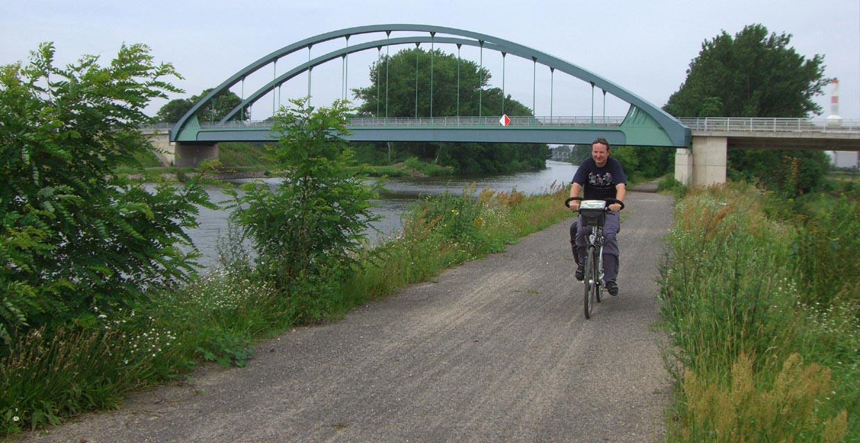 Radweg am Mittellandkanal Radweg am Mittellandkanal