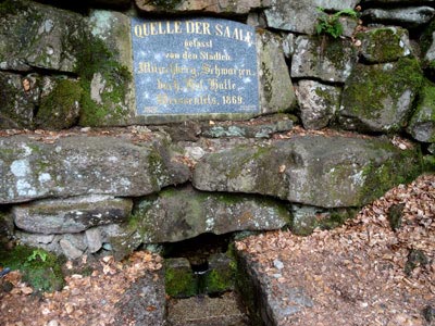 Saalequelle bei Zell im Fichtelgebirge Saalequelle bei Zell im Fichtelgebirge
